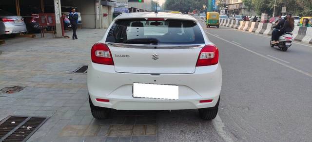 https://images10.gaadi.com/usedcar_image/3706733/original/processed_img2929842__used_car_2929842_1701945210.jpg?imwidth=6401