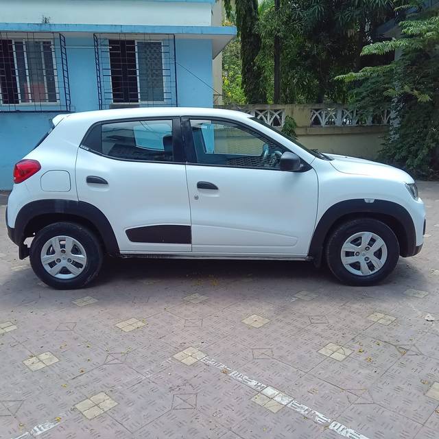 https://images10.gaadi.com/usedcar_image/3706752/original/img2929850__usedcar_4_42001701945654_1701945669.jpeg?imwidth=6401
