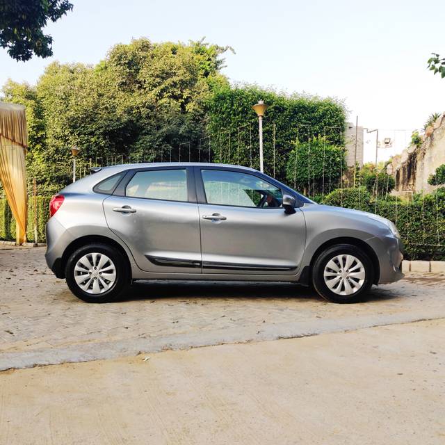 https://images10.gaadi.com/usedcar_image/3706772/original/img2929858__used_car_2929858_1701951914.jpg?imwidth=6401