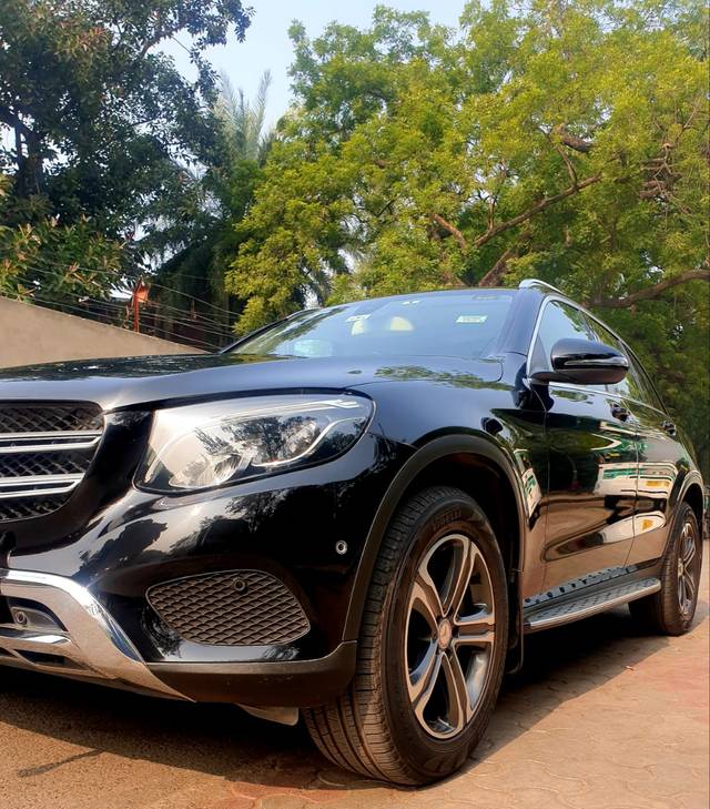https://images10.gaadi.com/usedcar_image/3706786/original/img2929867__used_car_2929867_1701946974.jpg?imwidth=6402