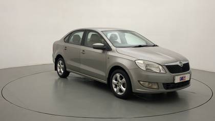 Skoda Rapid 1.6 TDI Elegance Skoda Rapid 1.6 TDI Elegance