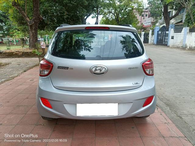 https://images10.gaadi.com/usedcar_image/3706821/original/processed_img2929886__used_car_2929886_1701948367.jpg?imwidth=6402