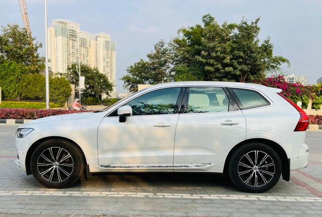 https://images10.gaadi.com/usedcar_image/3706852/original/img2929908__used_car_2929908_1701949112.jpg?imwidth=6402