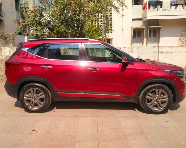https://images10.gaadi.com/usedcar_image/3706965/original/processed_img2929968__used_car_2929968_1701952607.jpg?imwidth=6401