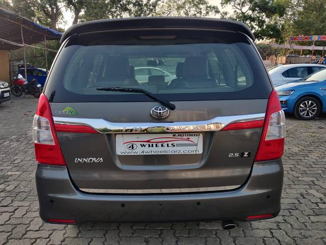 https://images10.gaadi.com/usedcar_image/3707007/original/processed_img2929991__usedcar_whatsappimage2023_12_07at52244pm_11881701953470_1701953521.jpeg?imwidth=6402