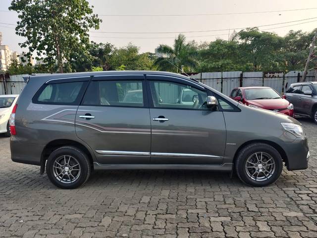 https://images10.gaadi.com/usedcar_image/3707007/original/processed_img2929991__usedcar_whatsappimage2023_12_07at52245pm_11881701953470_1701953522.jpeg?imwidth=6401