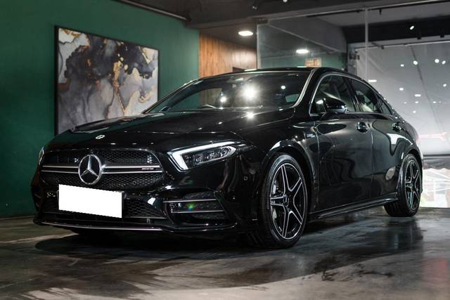 https://images10.gaadi.com/usedcar_image/3707043/original/processed_img2930009__usedcar_2_6131701954480_1701954532.jpeg?imwidth=6402