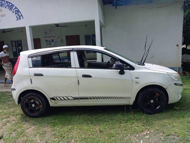 https://images10.gaadi.com/usedcar_image/3707098/original/processed_ca42a6c7-c69c-43b0-8ad2-f6667cb2d3ba.jpg?imwidth=6400