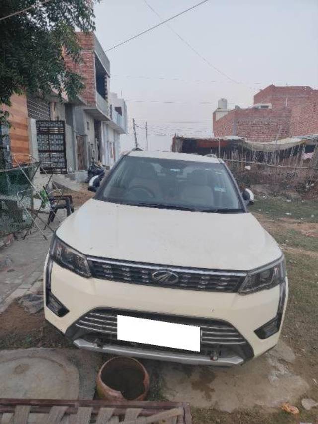 https://images10.gaadi.com/usedcar_image/3707202/original/processed_25c6f886-63da-43a6-8bf5-03fa8276332f.jpg?imwidth=6400