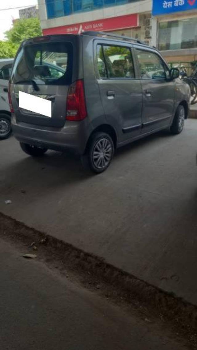 https://images10.gaadi.com/usedcar_image/3707254/original/processed_db06509a-17da-44fb-93aa-d43d96489ec4.jpg?imwidth=6401