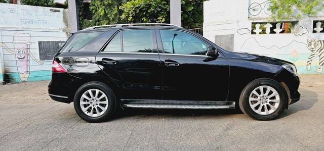 https://images10.gaadi.com/usedcar_image/3707327/original/processed_img2930101__used_car_2930101_1701964752.jpg?imwidth=6401