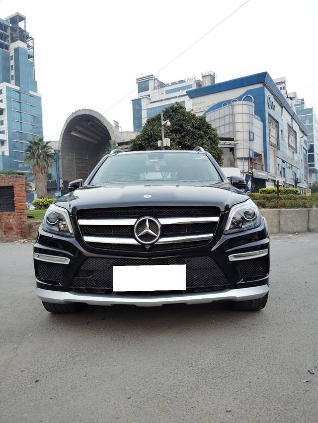 https://images10.gaadi.com/usedcar_image/3707415/original/processed_img2930107__used_car_2930107_1702623905.jpg?imwidth=6400