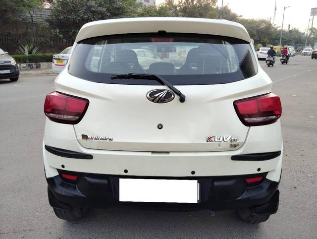 https://images10.gaadi.com/usedcar_image/3707435/original/processed_img2930110__used_car_2930110_1701970735.jpg?imwidth=6402