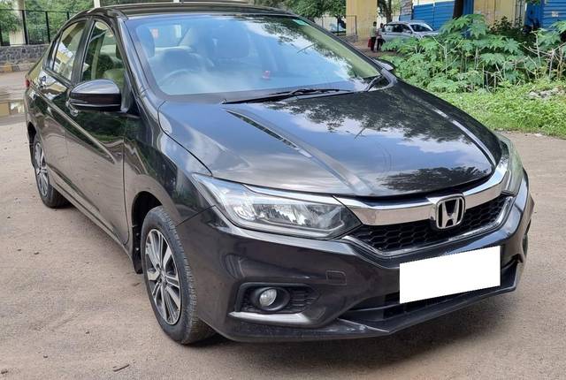 https://images10.gaadi.com/usedcar_image/3707525/original/processed_img2930121__used_car_2930121_1701977221.jpg?imwidth=6400