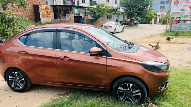 https://images10.gaadi.com/usedcar_image/3707531/original/processed_ff6fa8ee-fe0c-4879-8375-5bd4c2791aba.jpeg?imwidth=6401
