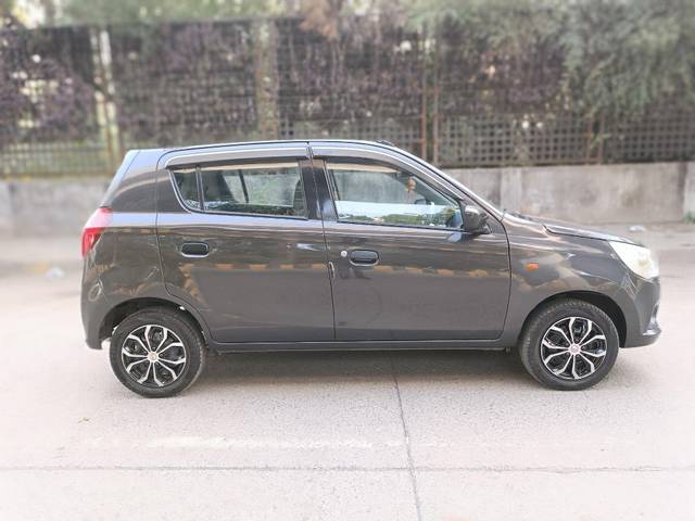 https://images10.gaadi.com/usedcar_image/3707681/original/processed_img2930188__used_car_2930188_1702005676.jpg?imwidth=6401