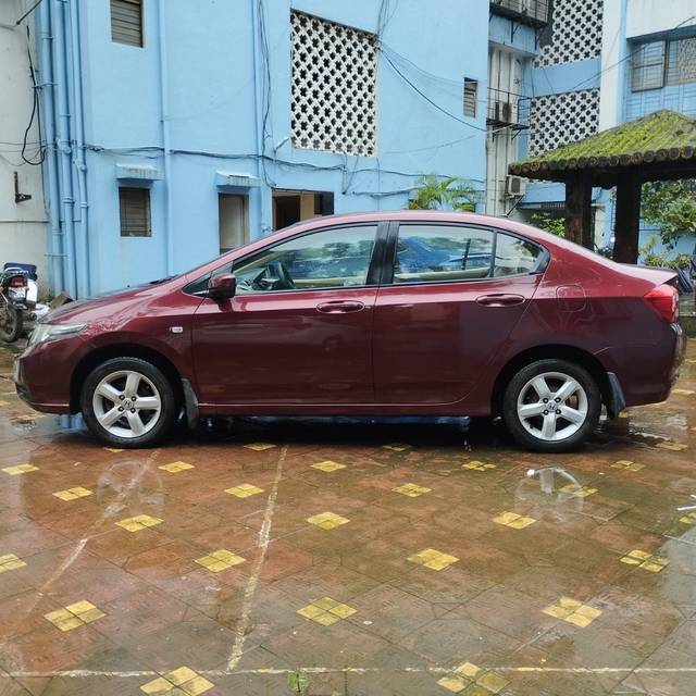 https://images10.gaadi.com/usedcar_image/3707917/original/img2930277__usedcar_3_42001702016180_1702016206.jpeg?imwidth=6401