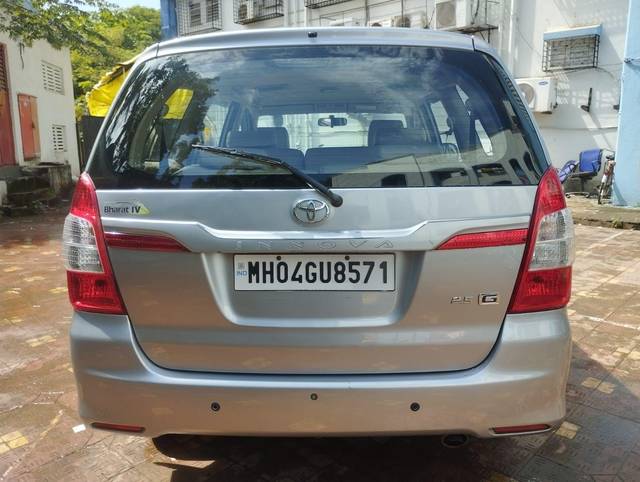 https://images10.gaadi.com/usedcar_image/3707949/original/processed_img2930297__usedcar_2_42001702017189_1702017209.jpeg?imwidth=6402
