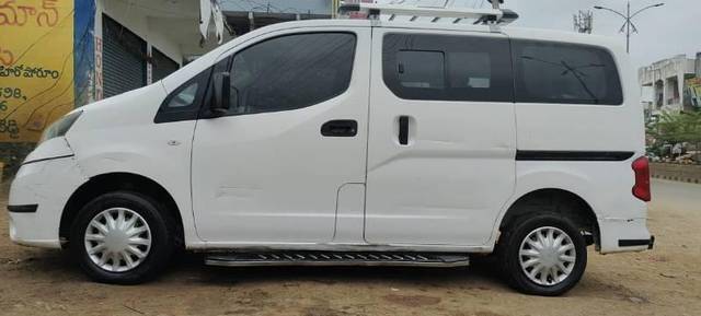https://images10.gaadi.com/usedcar_image/3707958/original/processed_50ae4ae2-47c9-4126-bfa0-1562cb4ce393.jpg?imwidth=6402