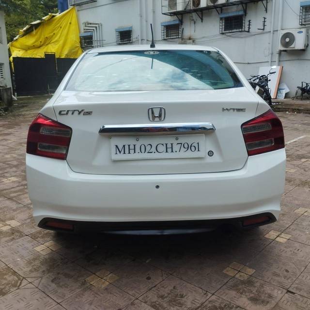 https://images10.gaadi.com/usedcar_image/3707984/original/processed_img2930313__usedcar_2_42001702017940_1702017960.jpeg?imwidth=6401
