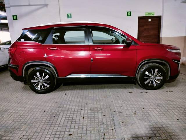 https://images10.gaadi.com/usedcar_image/3708002/original/processed_img2930322__usedcar_img_20231119_wa0051_27821702018733_1702018809.jpg?imwidth=6401