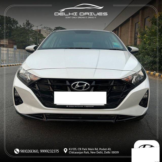 https://images10.gaadi.com/usedcar_image/3708079/original/processed_img2930362__used_car_2930362_1702021335.jpg?imwidth=6400