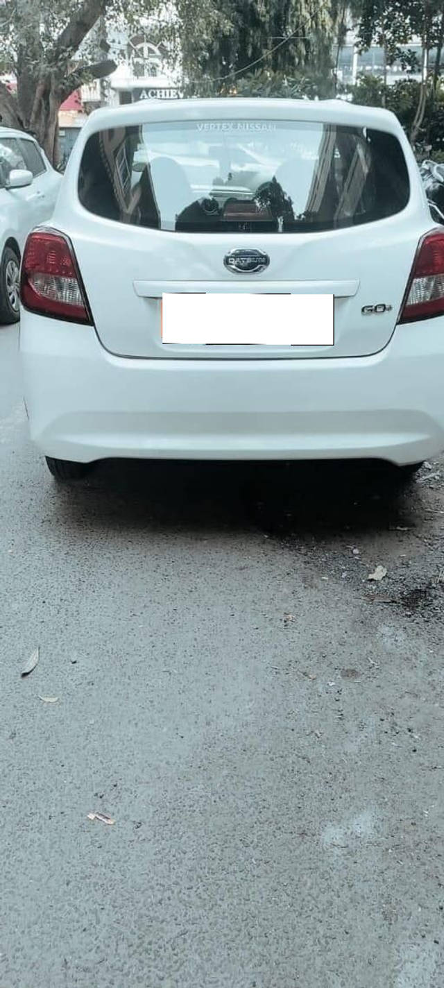 https://images10.gaadi.com/usedcar_image/3708091/original/processed_img2930366__used_car_2930366_1702021811.png?imwidth=6402