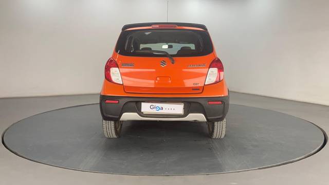 https://images10.gaadi.com/usedcar_image/3708107/original/processed_img2930374__usedcar_2_276591702022273_1702022282.jpg?imwidth=6402
