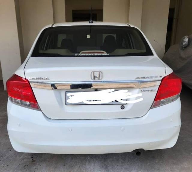 https://images10.gaadi.com/usedcar_image/3708160/original/processed_33a8c154-75fa-4593-ac82-e6a013dcb55f.jpg?imwidth=6401