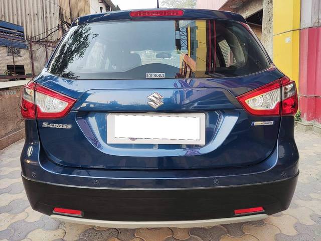 https://images10.gaadi.com/usedcar_image/3708266/original/processed_img2930459__used_car_2930459_1702027414.jpeg?imwidth=6402