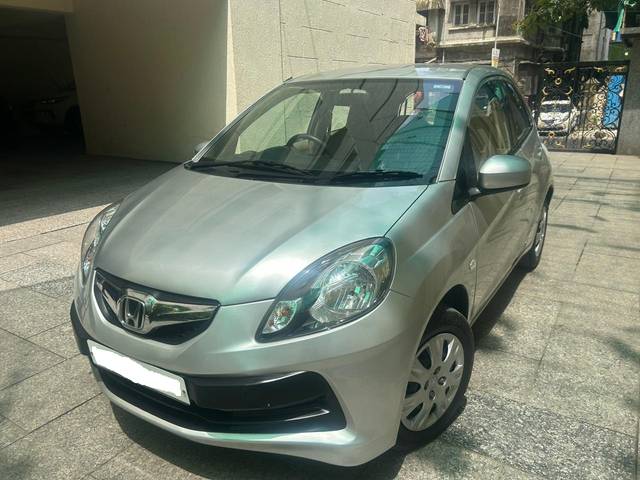 https://images10.gaadi.com/usedcar_image/3708457/original/img2930549__usedcar_3_6241702033430_1702033475.jpg?imwidth=6400