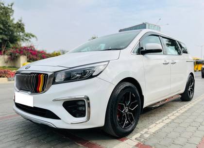 Kia Carnival Limousine Kia Carnival Limousine