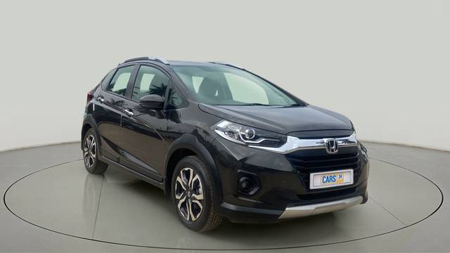 https://images10.gaadi.com/usedcar_image/3708529/original/slot__1-7-Exterior-10282056761-3a342bdf174740328156991e04810a19-Exterior-7.jpg?imwidth=6400
