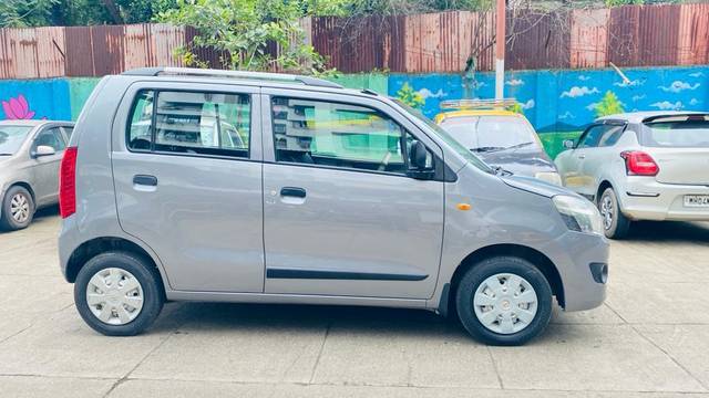 https://images10.gaadi.com/usedcar_image/3708533/original/processed_img2930595__used_car_2930595_1702035502.jpg?imwidth=6401