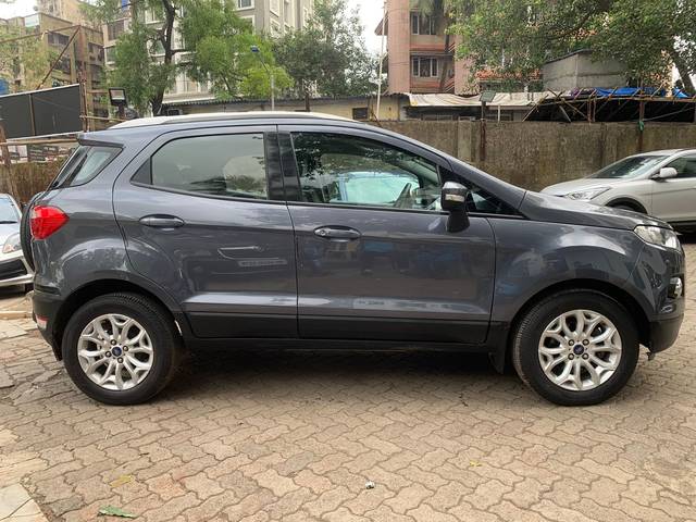 https://images10.gaadi.com/usedcar_image/3708583/original/img2930630__usedcar_4_6241702036329_1702036348.jpg?imwidth=6401