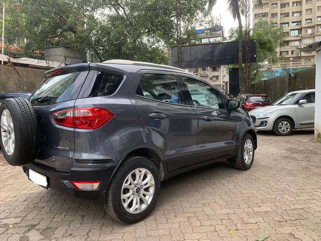 https://images10.gaadi.com/usedcar_image/3708583/original/processed_img2930630__usedcar_6_6241702036329_1702036348.jpg?imwidth=6402