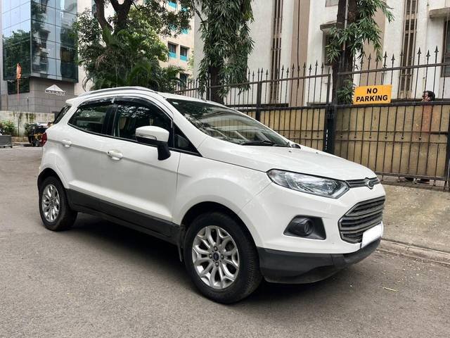 https://images10.gaadi.com/usedcar_image/3708591/original/processed_img2930638__usedcar_2_6241702036484_1702036499.jpg?imwidth=6400