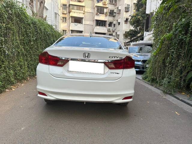 https://images10.gaadi.com/usedcar_image/3708592/original/processed_img2930639__usedcar_whatsappimage2023_11_02at44535pm_1__1111702036538_1702036554.jpeg?imwidth=6401