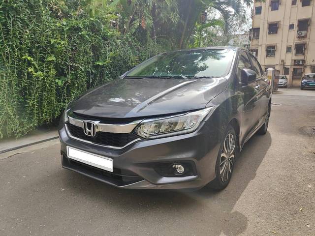 https://images10.gaadi.com/usedcar_image/3708603/original/processed_img2930648__usedcar_whatsappimage2023_07_15at45009pm_1111702036755_1702036771.jpeg?imwidth=6402