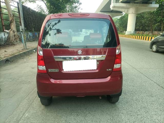 https://images10.gaadi.com/usedcar_image/3708620/original/processed_img2930662__used_car_2930662_1702037160.jpg?imwidth=6402