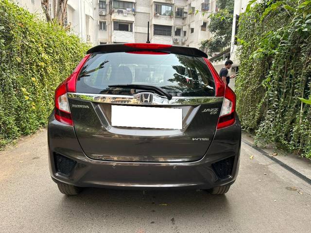 https://images10.gaadi.com/usedcar_image/3708626/original/processed_img2930667__usedcar_whatsappimage2023_10_22at124208pm_1111702037198_1702037229.jpeg?imwidth=6401
