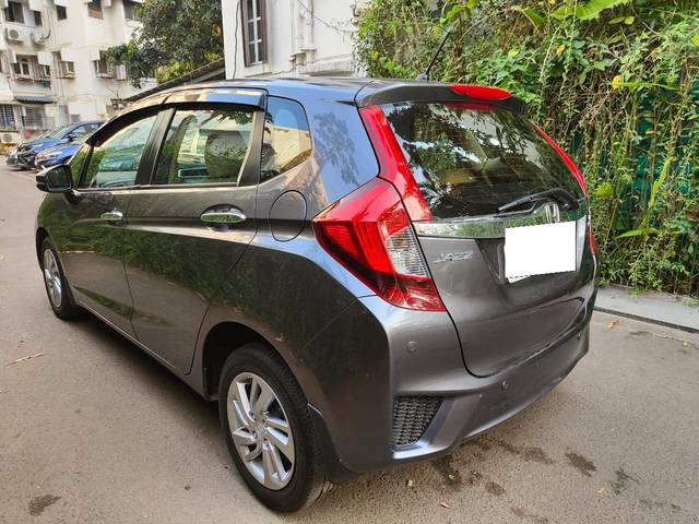 https://images10.gaadi.com/usedcar_image/3708643/original/processed_img2930676__usedcar_whatsappimage2023_10_26at45348pm_1111702037555_1702037571.jpeg?imwidth=6402