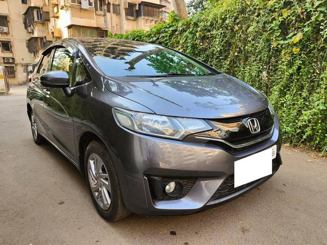 https://images10.gaadi.com/usedcar_image/3708643/original/processed_img2930676__usedcar_whatsappimage2023_10_26at45353pm_1__1111702037555_1702037572.jpeg?imwidth=6400