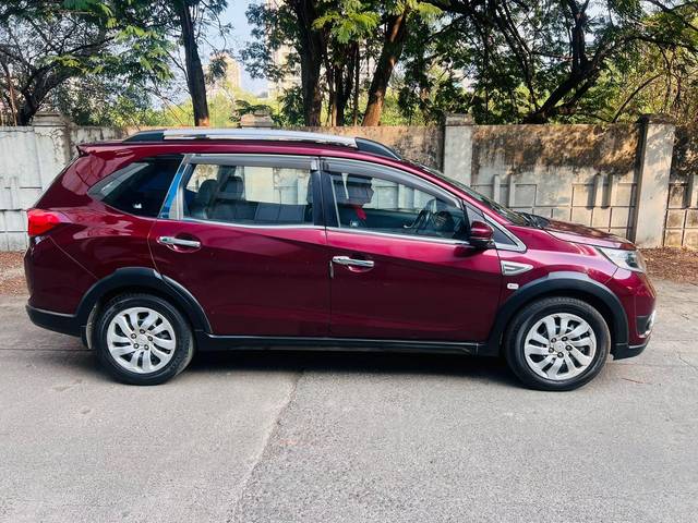 https://images10.gaadi.com/usedcar_image/3708651/original/processed_img2930683__usedcar_img_20231208_wa0058_27821702037792_1702037821.jpg?imwidth=6401