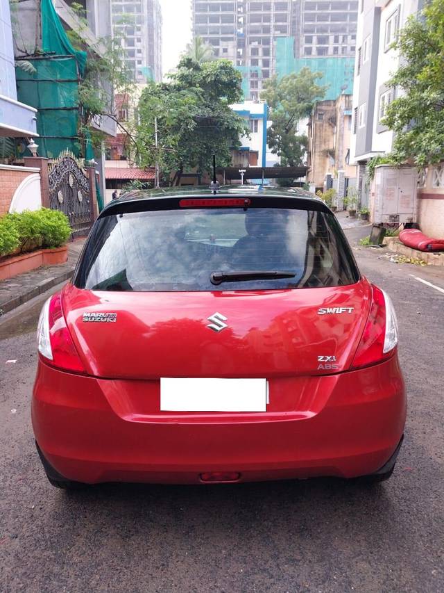https://images10.gaadi.com/usedcar_image/3708657/original/processed_img2930688__used_car_2930688_1702038063.jpg?imwidth=6402