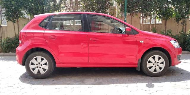 https://images10.gaadi.com/usedcar_image/3708667/original/processed_80603867-2028-4969-9835-8f886d71d7df.jpg?imwidth=6401
