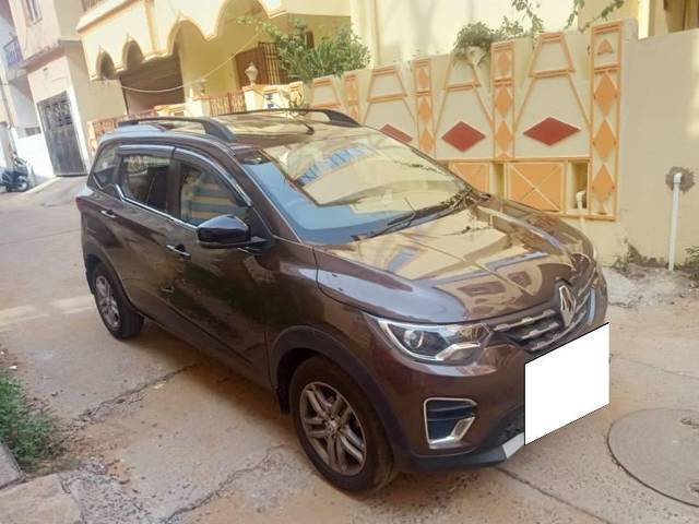 https://images10.gaadi.com/usedcar_image/3708700/original/processed_e547cb3f-7a72-4770-b6de-7e03f014b835.jpg?imwidth=6400