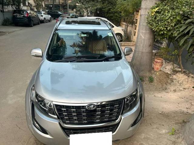 https://images10.gaadi.com/usedcar_image/3708705/original/processed_173465bd-bf7e-4ee3-96f7-540bf747f3a0.jpeg?imwidth=6401