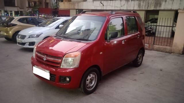 https://images10.gaadi.com/usedcar_image/3708753/original/processed_img2930754__used_car_2930754_1702040487.jpg?imwidth=6402