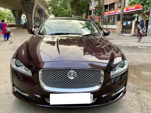https://images10.gaadi.com/usedcar_image/3708760/original/processed_img2930758__usedcar__2012jaguarxjl30v6portfolio1_1201702040531_1702040570.jpg?imwidth=6402